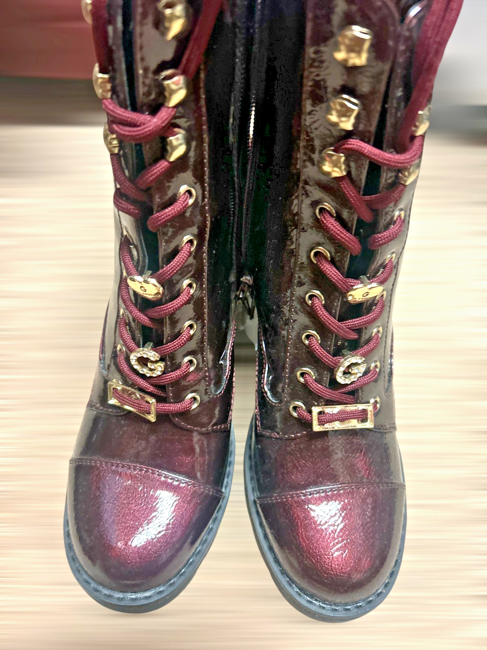 GUESS Women's 7.5 Burgundy Lace Up Combat Platform Boots Chunky Block Heel New